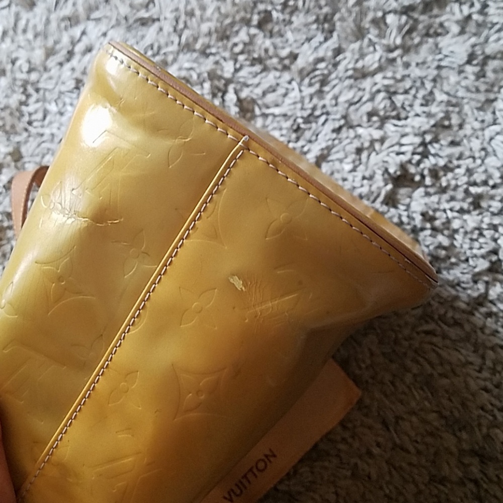 LV Vernis Houston Bag - Picture 7 of 8